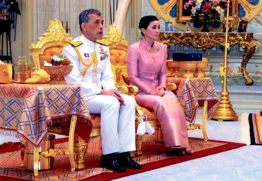 69년 만의 대관식 앞두고 태국 국왕, 근위대장과 결혼