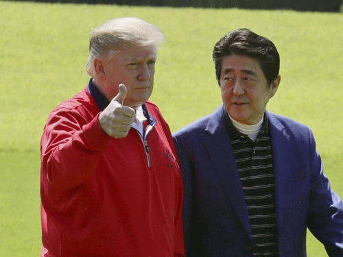 트럼프-아베, 일본서 5번째 골프 라운딩…브로맨스 과시