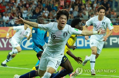 한국, U-20 월드컵 사상 첫 결승 진출···최준 골 1:0