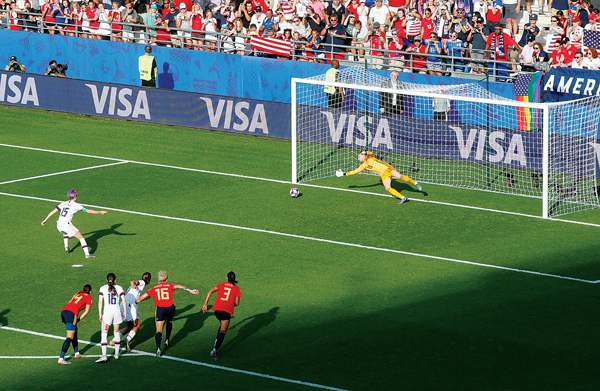 미국, 페널티킥 2골로 스페인에 2-1 신승