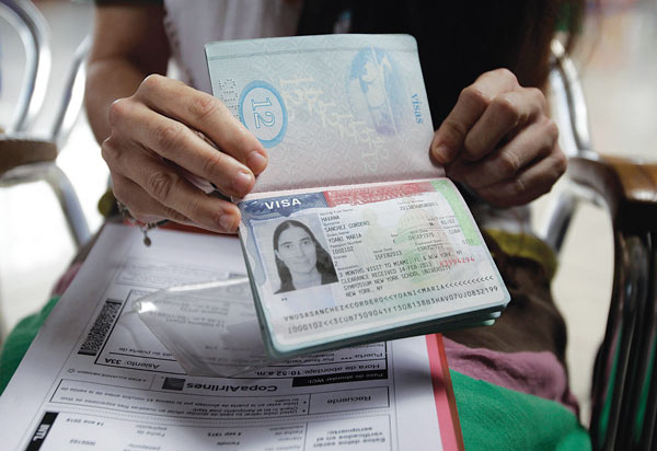 “여행국 비자·여권 요구사항 확인”
