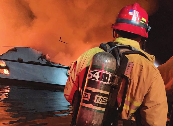 스쿠버 다이빙 선박 화재 34명 사망·실종