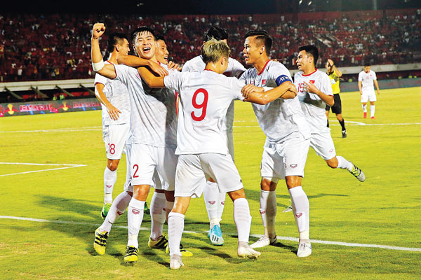박항서 베트남, 월드컵 2차예선서 2연승
