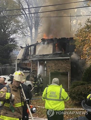 애틀랜타서 경비행기 주택에 추락…2명 사망·실종