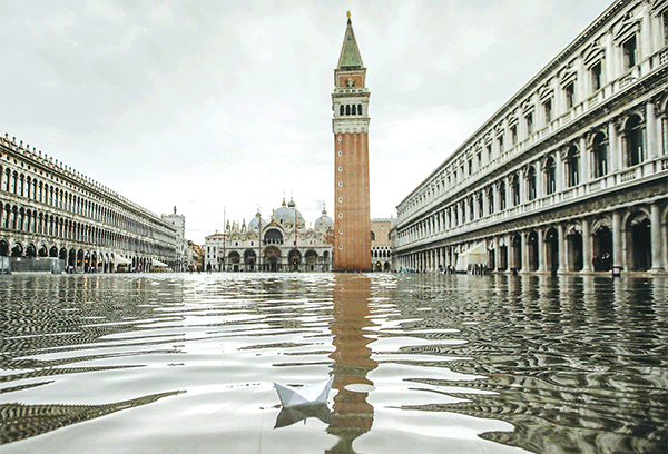 베네치아 조수 또 상승…  도심 70% 침수 위기