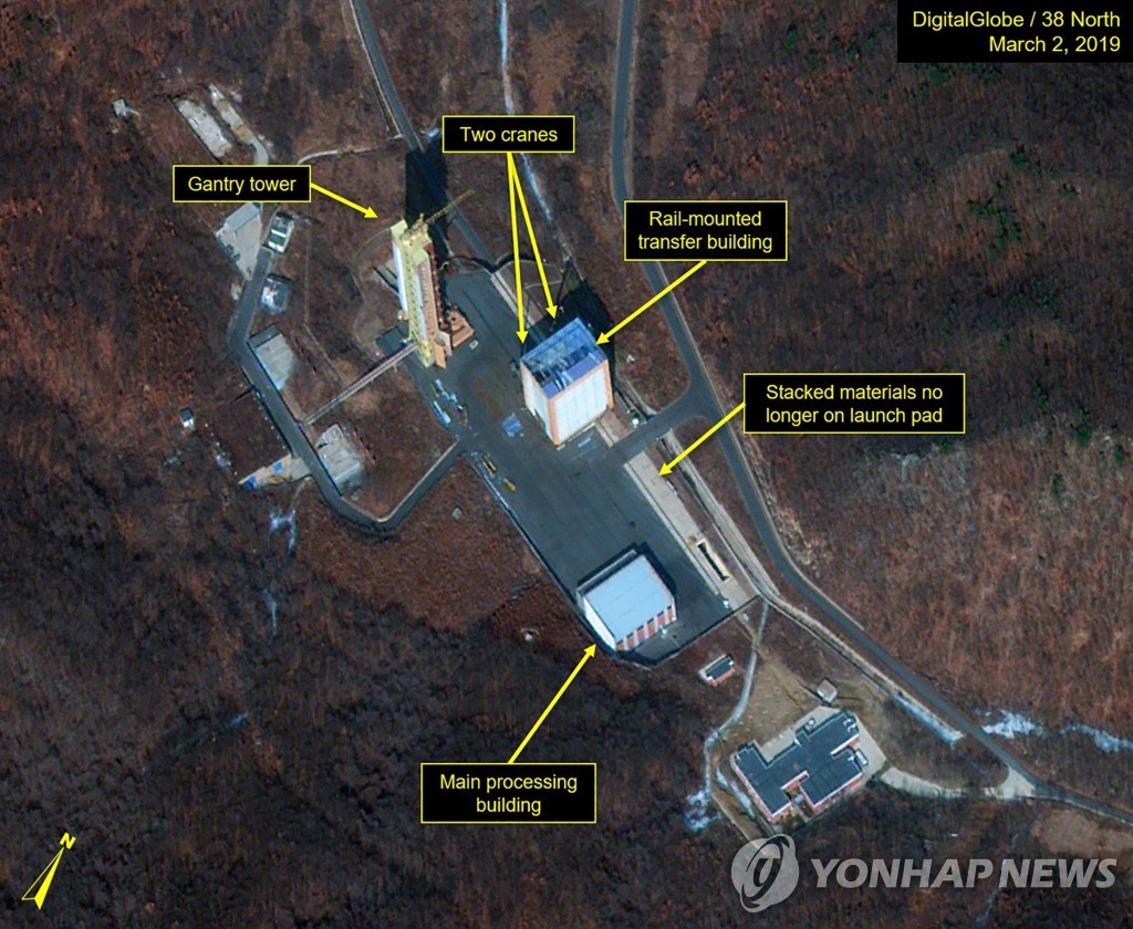 “북한 동창리 발사장 위성사진서 새 활동 포착”