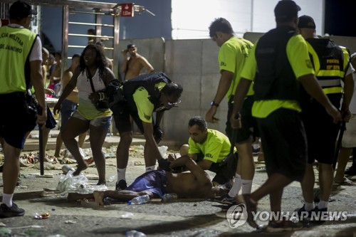브라질 카니발 거리 축제 총격전·강절도 사건으로 얼룩