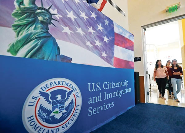 이민국, H-1B 급행서비스 중단