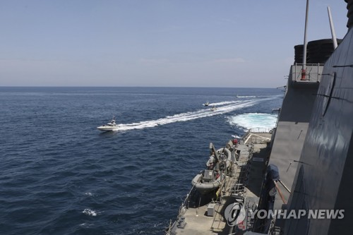 미국, 이란 겨냥 “미 군함 100m내 근접시 방어조처” 경고