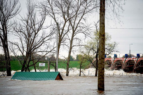 미시간주 코로나 속 홍수 피해 극심