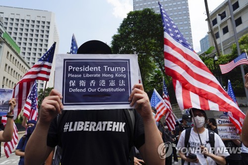 “중국 견제해라”…대만군 현대화 밀어주는 트럼프