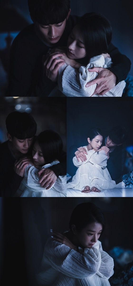 ‘사이코지만’ 김수현X서예지, 달빛 아래 심쿵 백허그..로맨스 급물살?