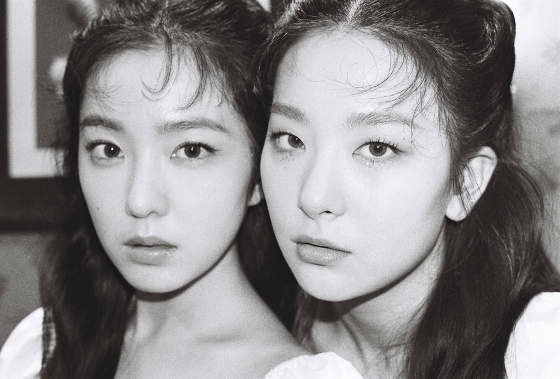 레드벨벳-아이린&슬기, 첫 미니앨범 ‘Monster’ 주간 음반 차트 1위 석권