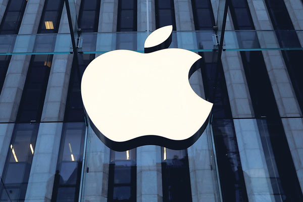 애플, 4대1 주식분할…매출 11% 성장에 힘입어