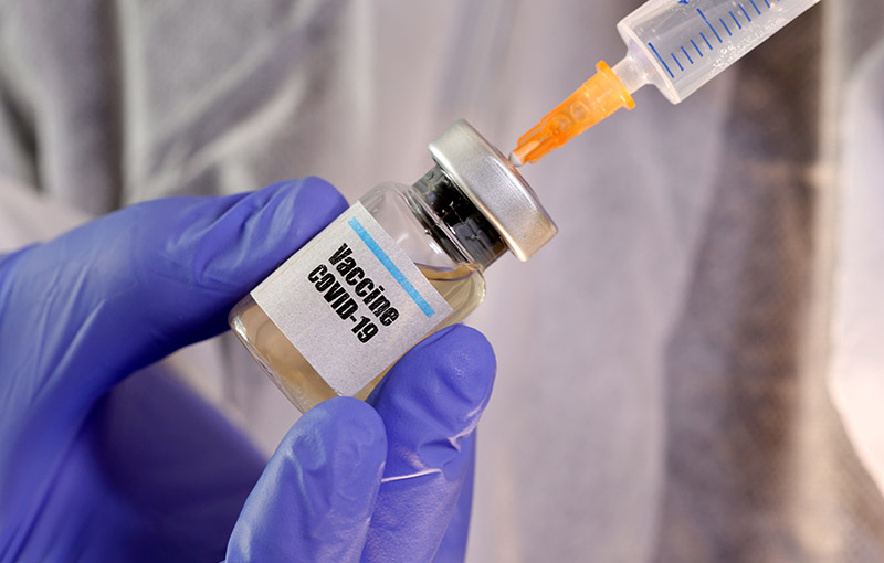 코로나19 백신 개발 경쟁, ‘스파이 전쟁’으로 이어졌다