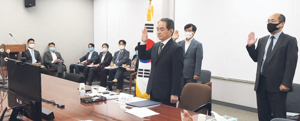 국정원 영사 성추행 총영사관 대응 질타