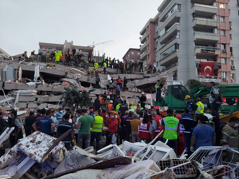 터키 서부 에게 해역서 규모 7 강진… “4명 사망, 120명 부상”