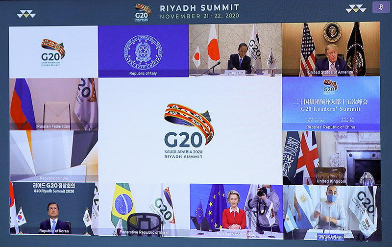 트럼프, G20 화상회의 도중 대선불복 트윗…장관 대참후 골프장