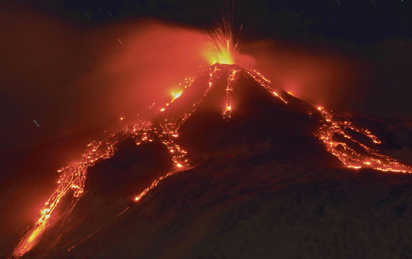 이탈리아·인니 잇단 화산 폭발…용암 분출