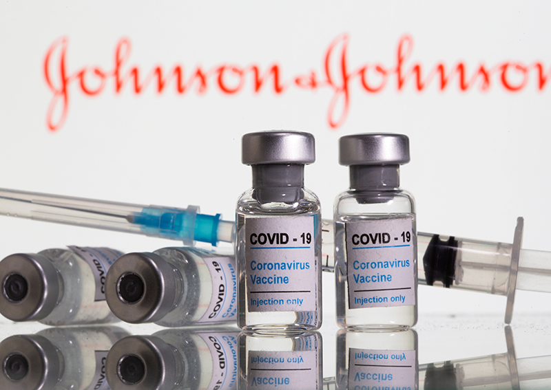 “1억회 백신 접종 목표 한 달 빨라진다”