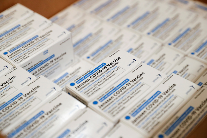 CDC, 14일 긴급회의 소집…얀센 백신 안전성 검토