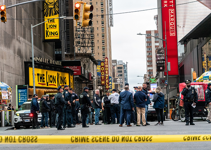 뉴욕 타임스 스퀘어서 총격으로 4세 포함 3명 부상
