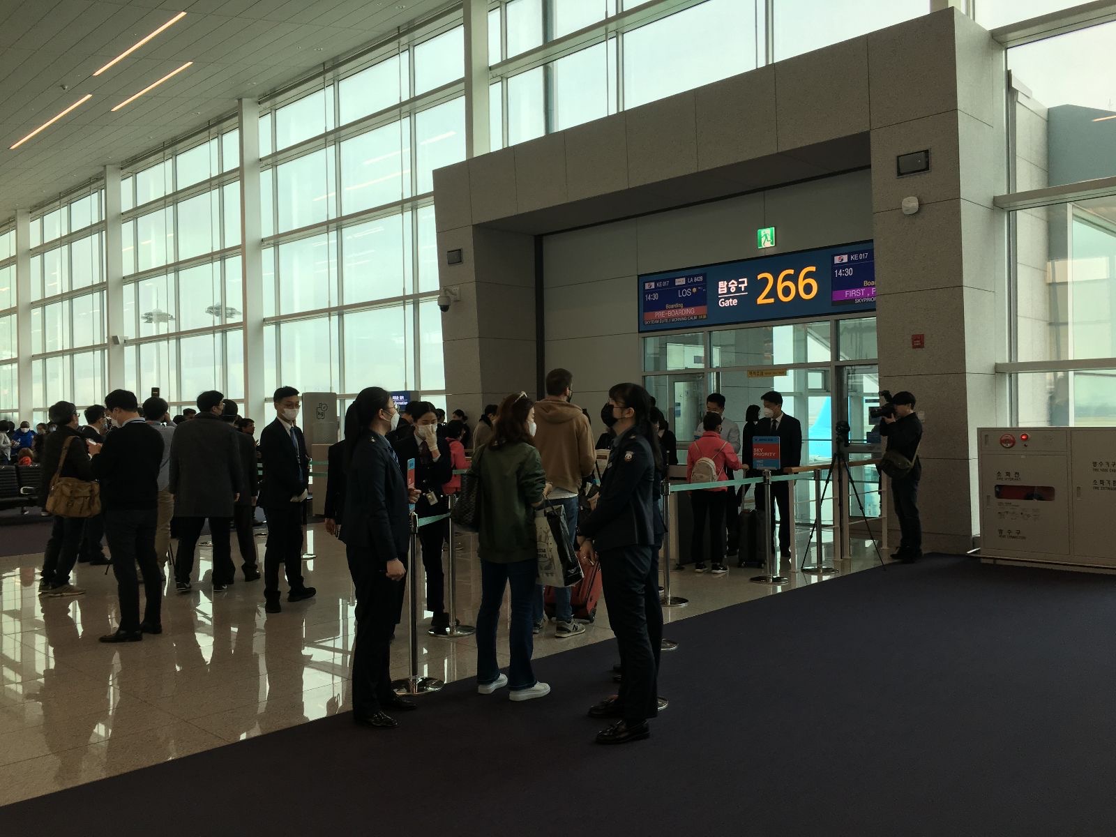 한국방문·항공권 문의 폭주