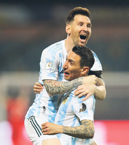 ‘메시 1골 2도움’ 아르헨, 에콰도르 완파