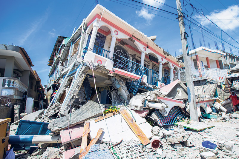 아이티 7.2 강진… 1,300여명 사망·수천명 부상