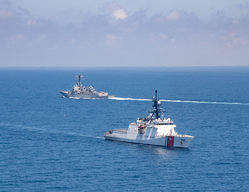 미 구축함 대만해협 통과…중국군, 대만 서남부 해역 실전훈련