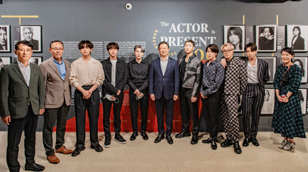 BTS, 뉴욕 한국문화원 깜짝 방문