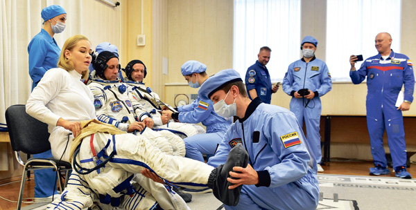 러시아, 세계 최초로 우주에서 장편영화 찍는다