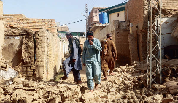 파키스탄 남서부 5.9 지진…  200여 명 사상