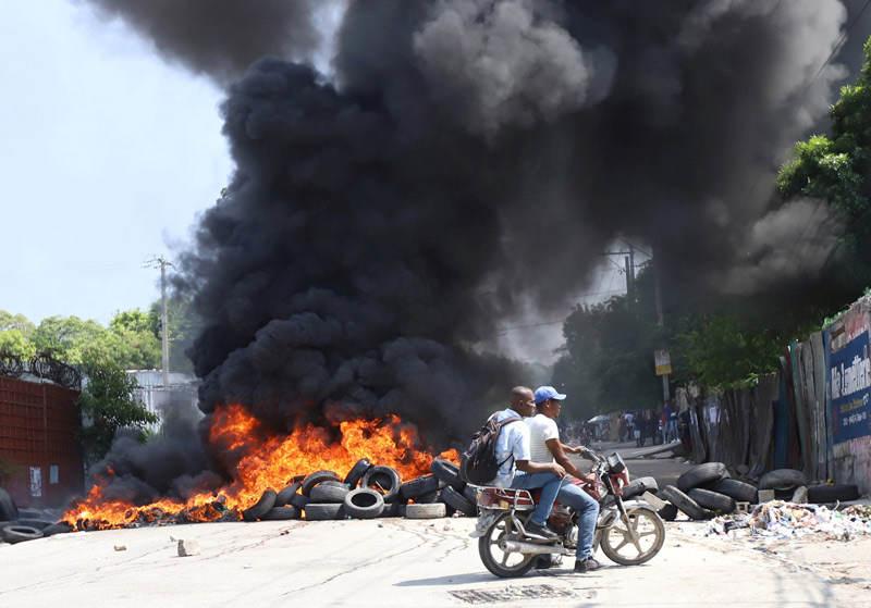 꼬리 무는 아이티의 비극… 갱단 위협 탓에 연료난 극심