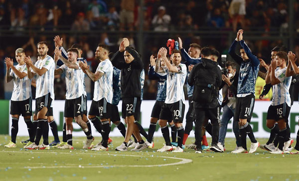 ‘메시 침묵’ 아르헨, 브라질과 0-0…WC 본선 진출