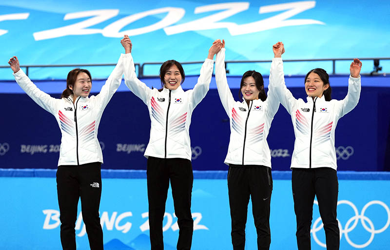 [올림픽] 은메달·쇼트트랙 여자 3,000ｍ 계주…한국 메달 순위 15위