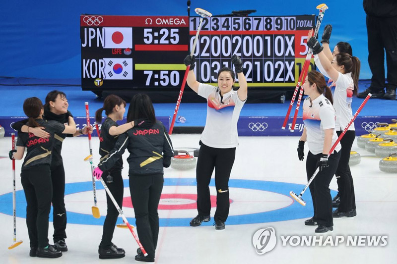 [올림픽] 한국 컬링, 일본에 10-5 완승…3승 3패로 공동 5위