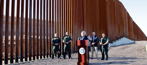‘트럼프 국경장벽’ 건설 후 추락사고 사상 급증