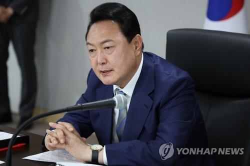 尹대통령, 0시 용산벙커서 軍통수권 인수…5년 임기 시작