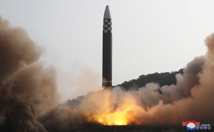 미 당국자 “北, 바이든 한일 순방기간 ICBM 발사 가능성”