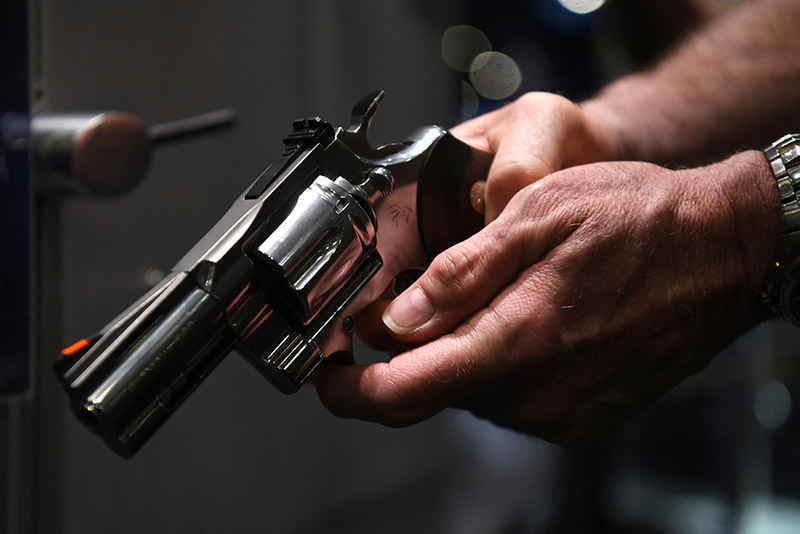 총기문제에 분열된 美…대법원 총기권 강화하자 의회는 규제박차