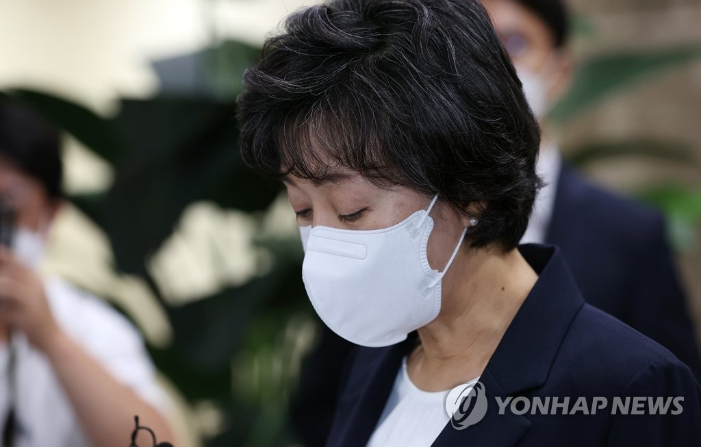 박순애 부총리, 임명 35일만에 사퇴…尹정부 장관 첫 사임