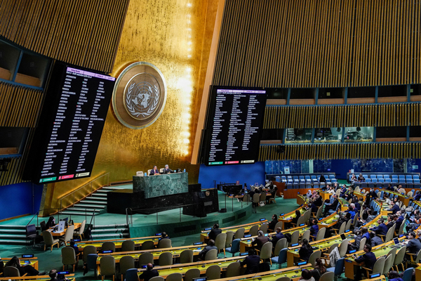 유엔 총회, ‘우크라 침공’ 러시아에 배상 책임 결의안 채택