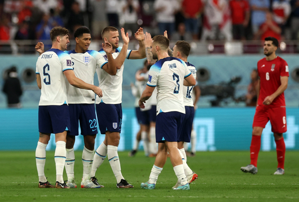[월드컵] ‘정상 도전’ 잉글랜드, 이란 6-2 완파하고 상쾌한 출발