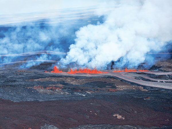 세계 최대 하와이 활화산 38년 만에 분화