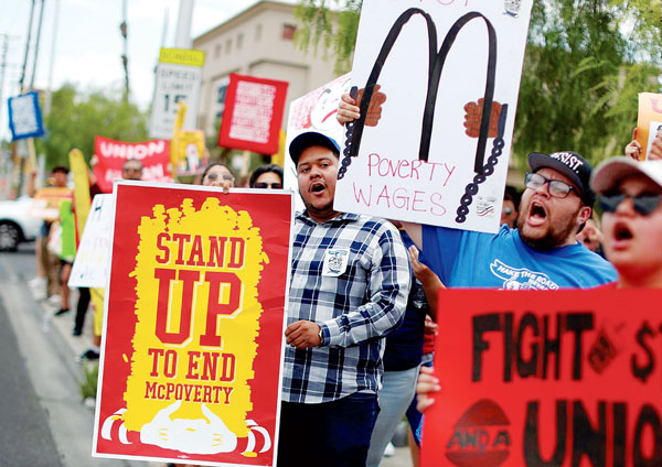 패스트푸드 식당 최저임금 22달러 지급법 ‘급제동’