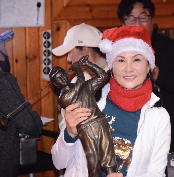 화요골프회 12월 토너, 정진영씨 왕중왕·애니 수씨 챔피언