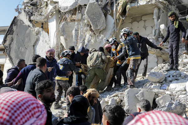 튀르키예·시리아 지진 사망자 4만4천명…구조 기적도 이어져