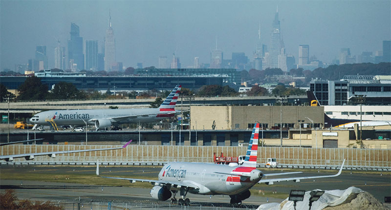 뉴욕 JFK 공항 화재로 ‘정전대란’ 이틀째 폐쇄