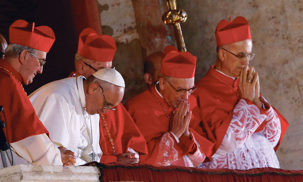 즉위 10주년 교황, ‘기념선물로 받고 싶은 것 평화’